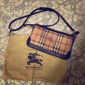 Burberry clutch/crossbody
